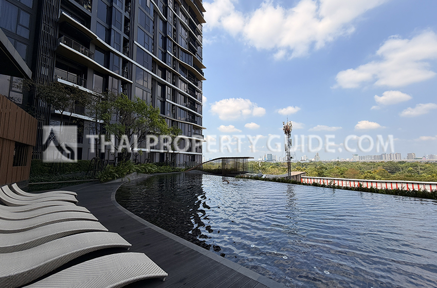 Condominium in Phaholyothin 